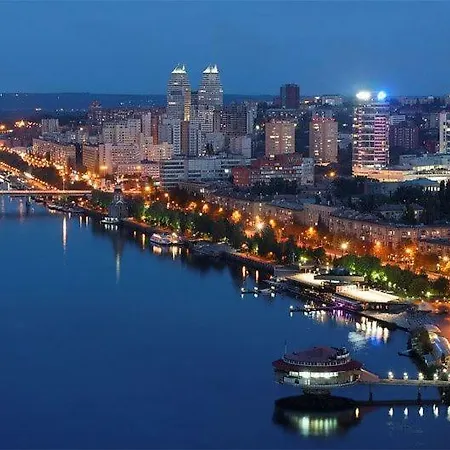Апартаменты Лето С Ванной Джакузи Dnipro Exterior photo