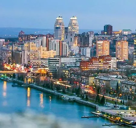 Апартаменты Лето С Ванной Джакузи Dnipro Exterior photo