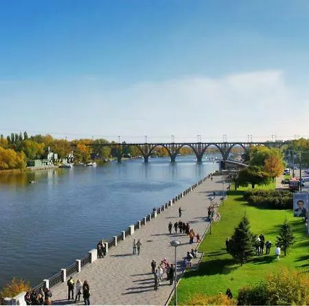 Апартаменты Лето С Ванной Джакузи Dnipro Exterior photo